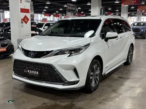 Toyota Granvia 2023