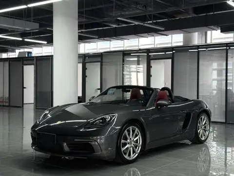 Porsche 718 2016