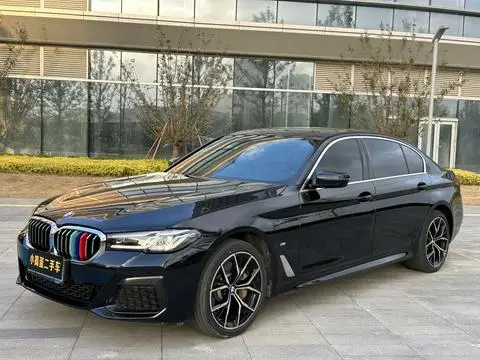 BMW 5 Series 2022 — фото 1