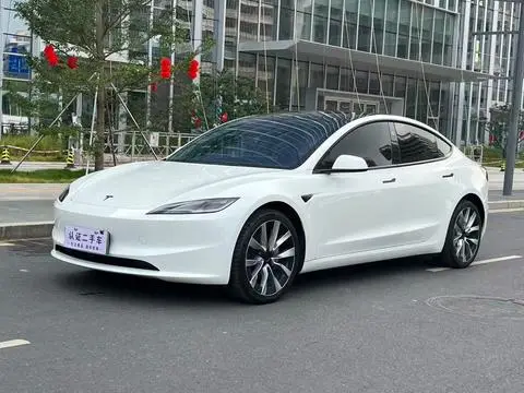 Tesla Model 3 2025