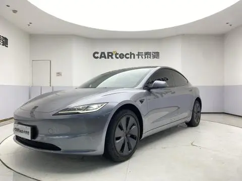 Tesla Model 3 2025 — фото 1