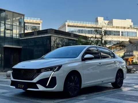 Peugeot 408 2022