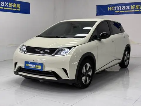 BYD Dolphin 2025