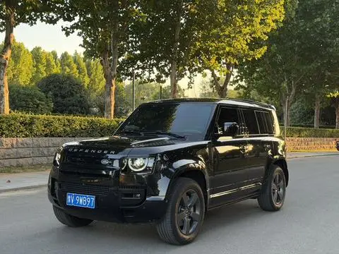 Land Rover 卫士 2025
