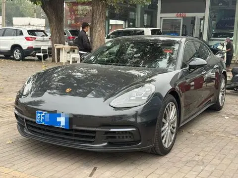 Porsche Panamera 2019