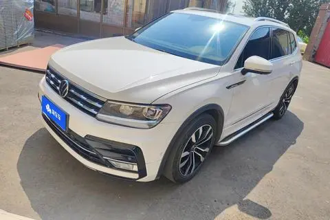 Volkswagen Tiguan L 2021 — фото 1