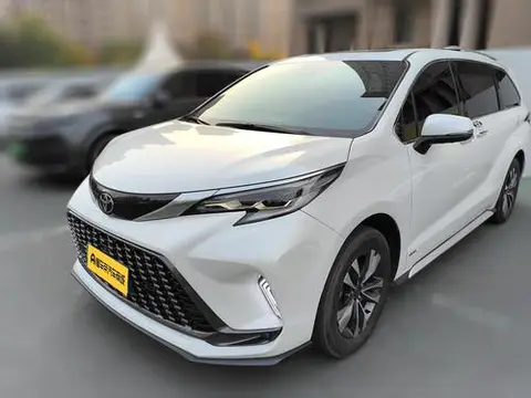 Toyota Granvia 2024