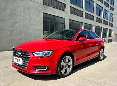 Audi A3 2017 — фото 1