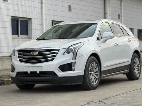 Cadillac XT5 2018 — фото 1