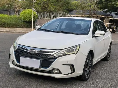 BYD 秦DM 2015