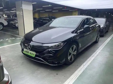 Mercedes-Benz EQE 2025