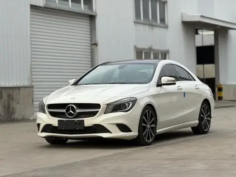 Mercedes-Benz GLA 2015 — фото 1