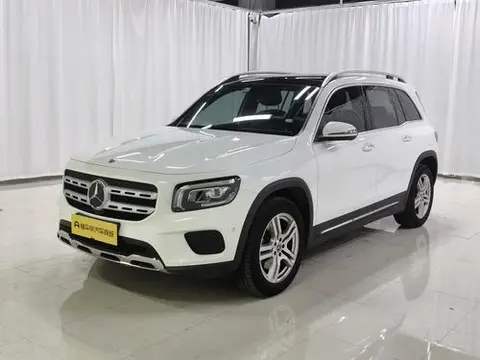 Mercedes-Benz GLB 2023