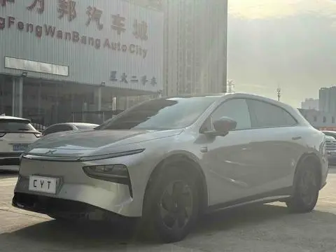XPeng 小鹏G7 2025