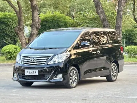 Toyota 埃尔法 2012
