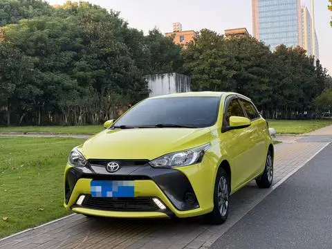Toyota YARIS L 2020 — фото 1