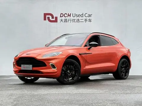 Aston Martin DBX 2021