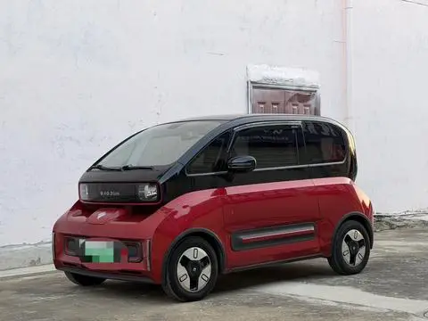 Baojun E300 2020