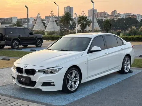 BMW 3 Series 2018 — фото 1