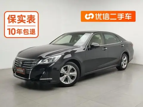 Toyota Crown 2015