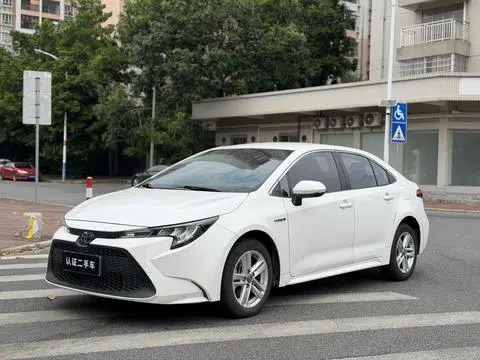 Toyota Levin 2022 — фото 1