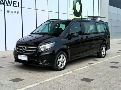 Mercedes-Benz 威霆 2018