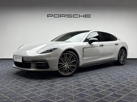 Porsche Panamera 2019