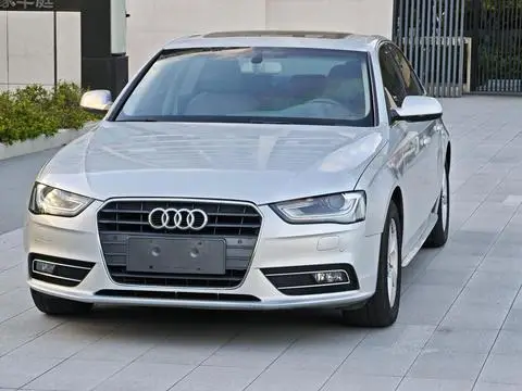Audi A4L 2013 — фото 1