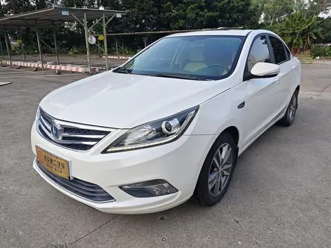 Changan Eado 2016 — фото 1