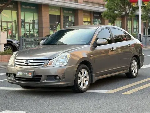 Nissan 轩逸 2012