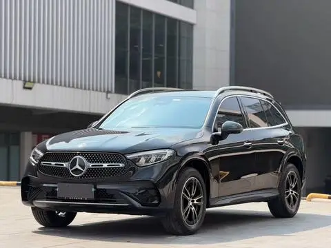 Mercedes-Benz GLC 2025