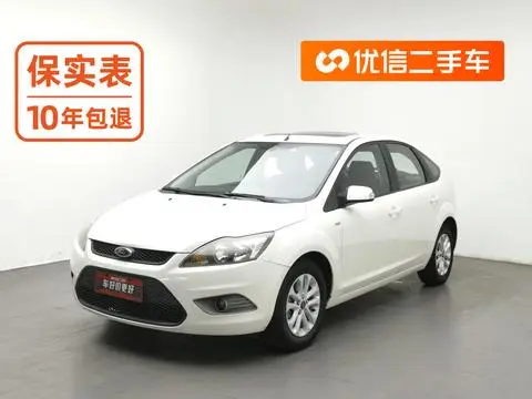 Ford Focus 2013 — фото 1