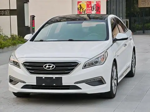 Hyundai 索纳塔九 2015