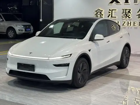 Tesla Model Y 2026 — фото 1