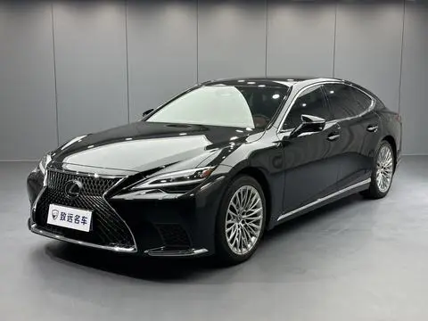 Lexus LS 2024 — фото 1
