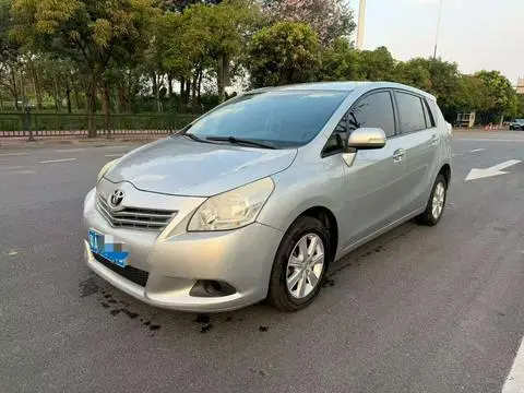Toyota 逸致 2014