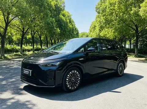 XPeng 小鹏X9 2026