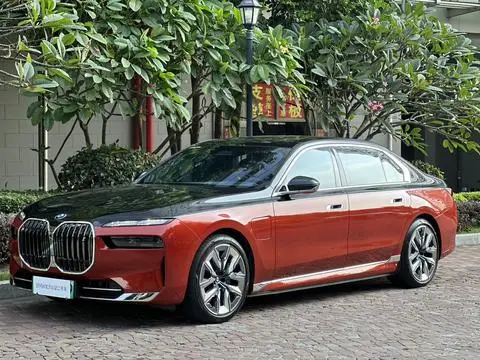 BMW i7 2023