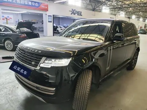 Land Rover 揽胜 2023 — фото 1