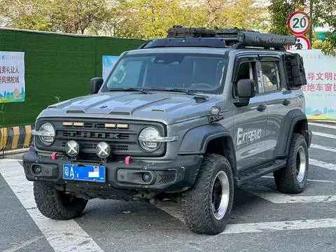 TANK 300 2021