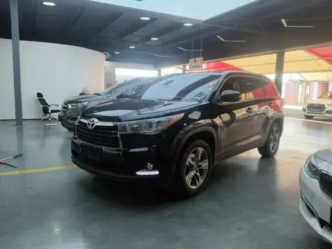 Toyota Highlander 2017 — фото 1
