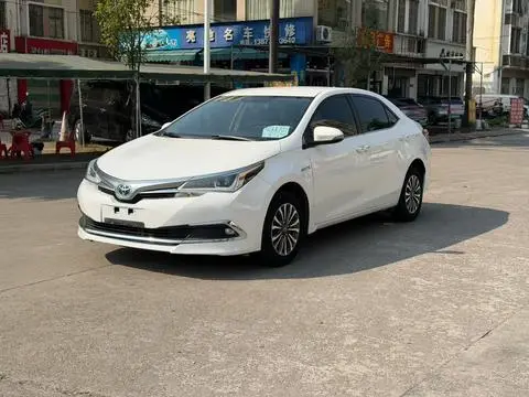 Toyota Corolla 2017 — фото 1