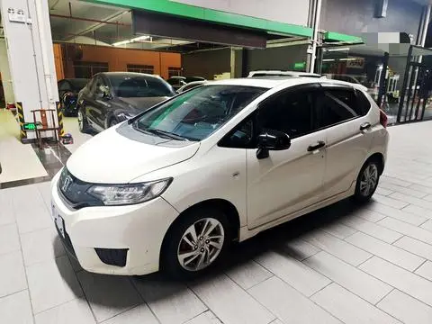 Honda Fit 2016 — фото 1