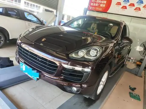 Porsche Cayenne 2015