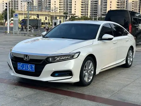 Honda Accord 2018 — фото 1