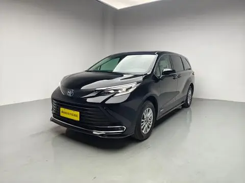 Toyota 赛那 2021