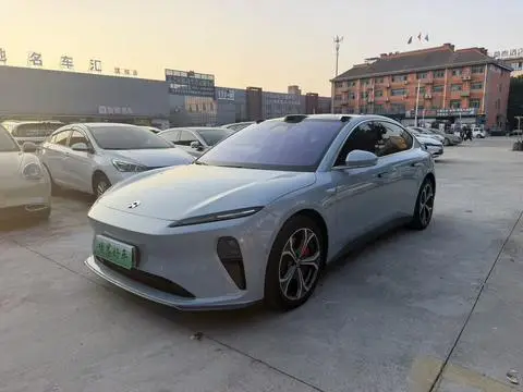 NIO ET5 2022