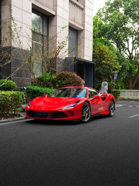 Ferrari F8 2019