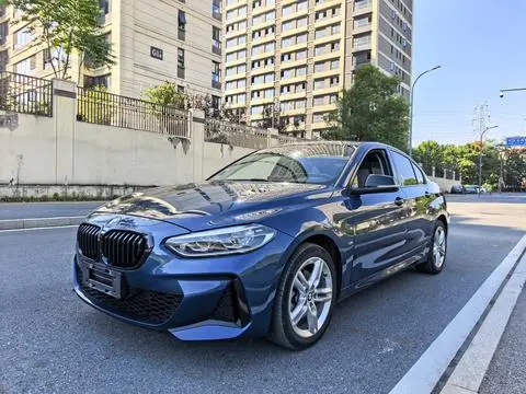 BMW 1 Series 2021