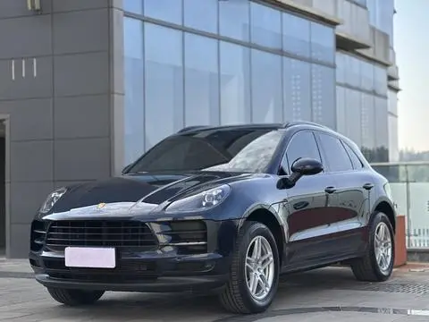 Porsche Macan 2021